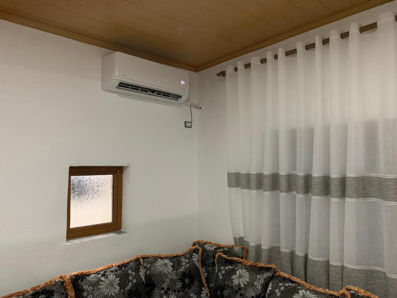 Noemi House Apartment *